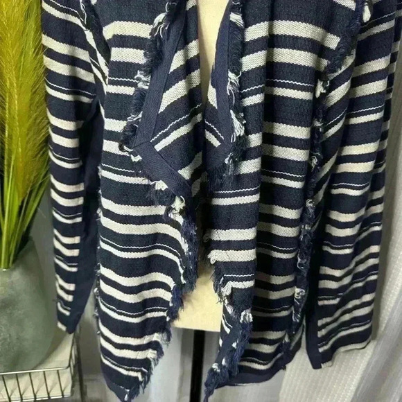 Lane Bryant Women’s Size 18 Blue Striped Hobo Fringe Open Drape Front Cardigan - Picture 3 of 12